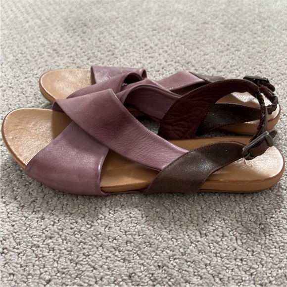 Bueno Flat sandals purple lilac Cross strap slingback - Picture 2 of 4